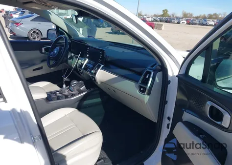 2021 Kia Sorento S z USA, uszkodzony, nr VIN 5XYRLDLC0MG017182